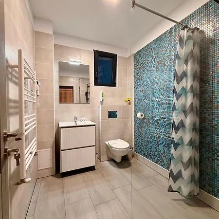 Em House Apartment *