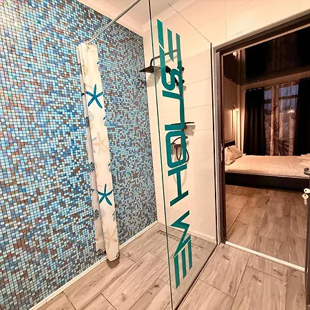 Em House Navodari