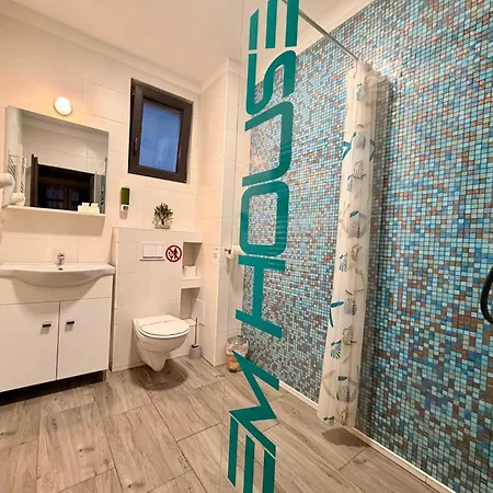 Em House * Navodari