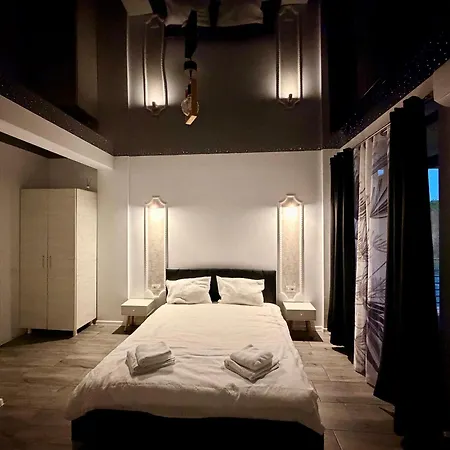 Em House * Navodari